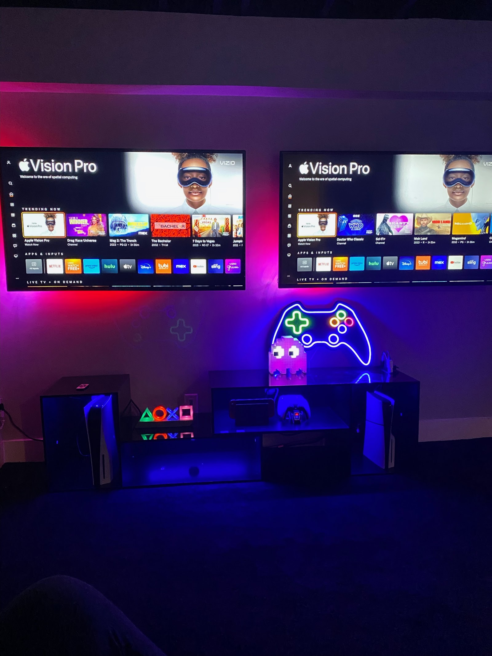 Smart home lighting and entertainment control installed by Rtechwork